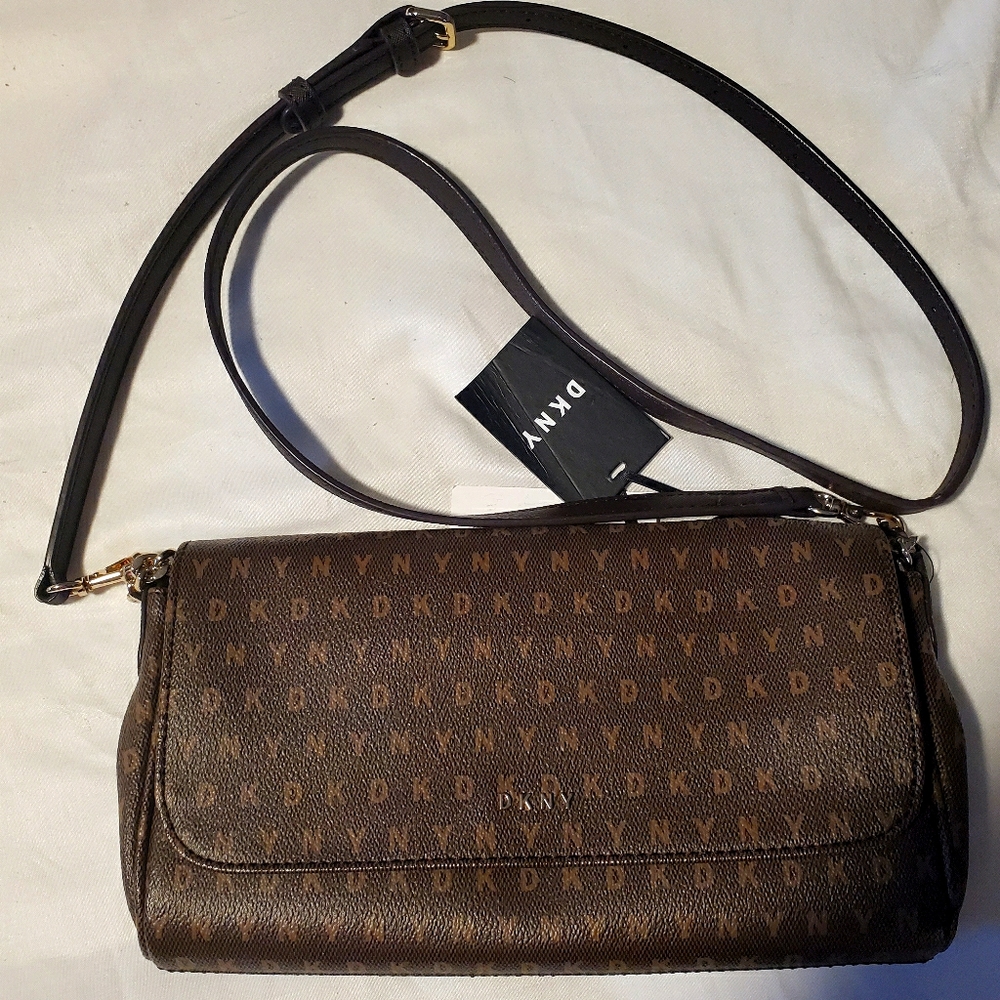 New DKNY Women's Purse/Crossbody